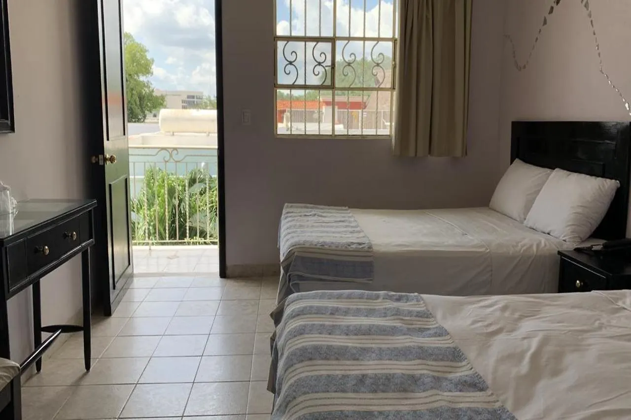 Hotel Santa Ana ميريدا 3*,  المكسيك