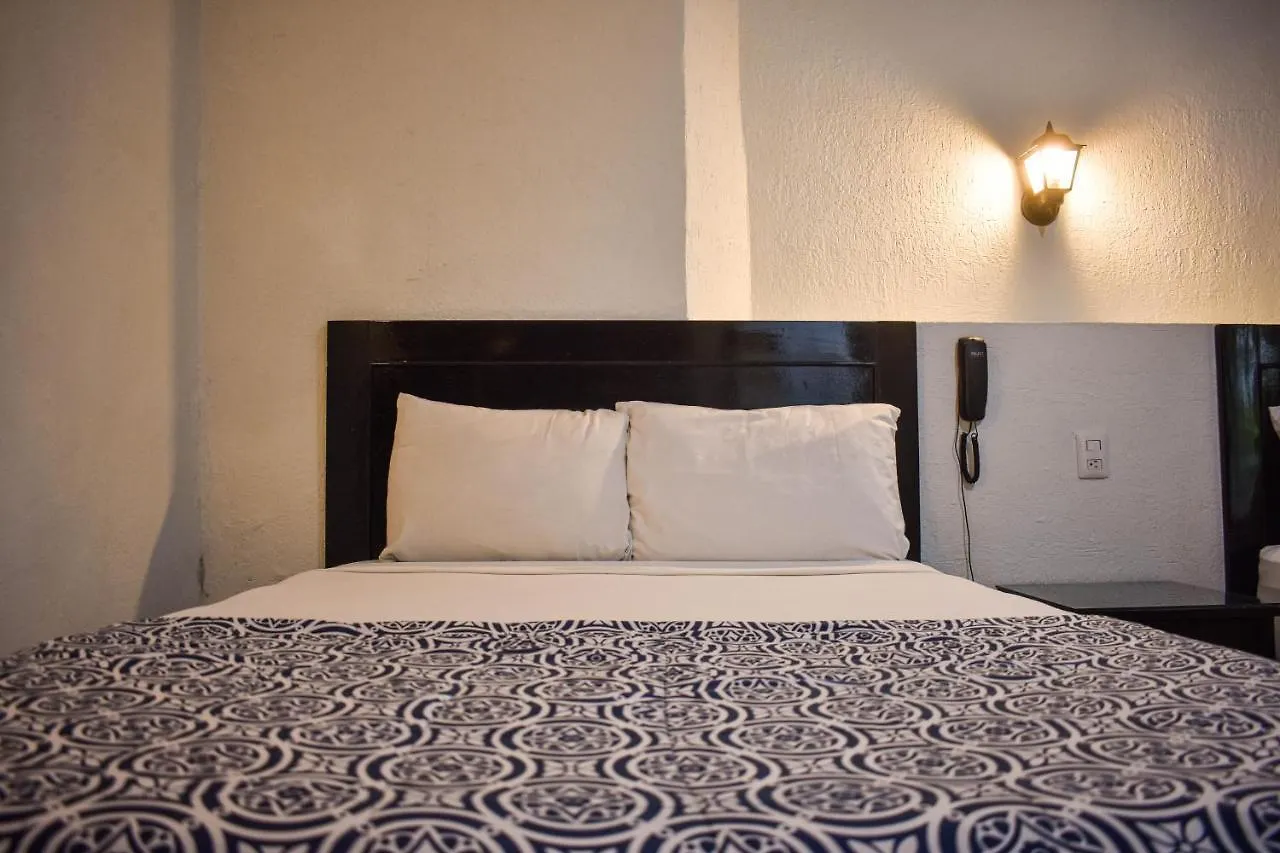 Hotel Santa Ana ميريدا 3*,